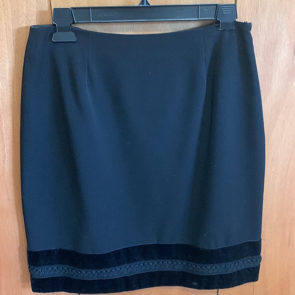 Tailor B. Moss skirt